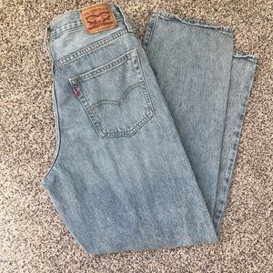 Levi 94 Baggy Size: 29 Color: Light Indigo Worn In